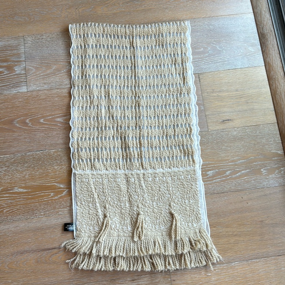 Ferre wool and silk handmade scarf with tassels